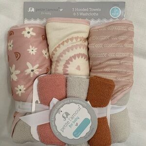 Baby Petite L’amour Bath Towels & Wash Cloths